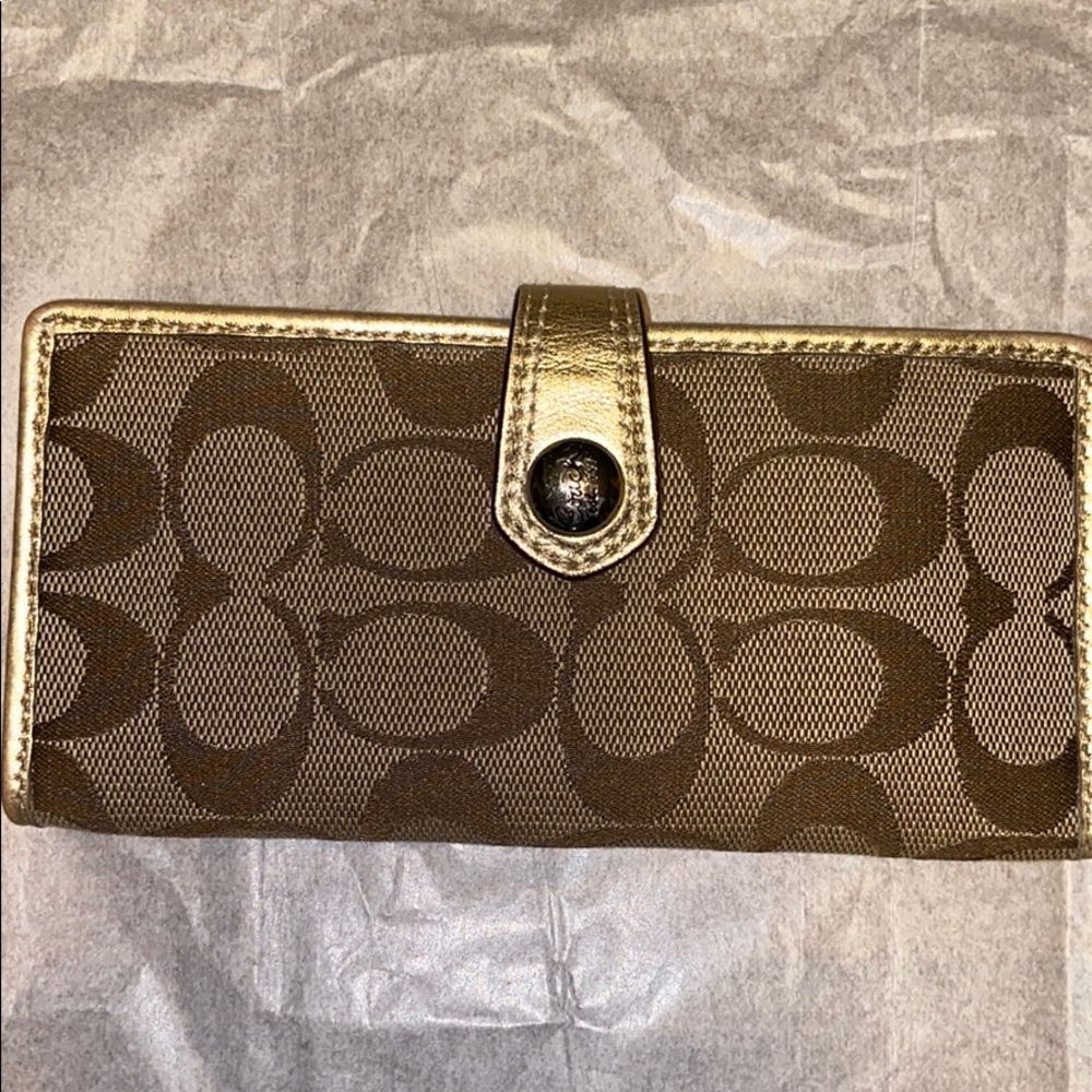 Coach wallet